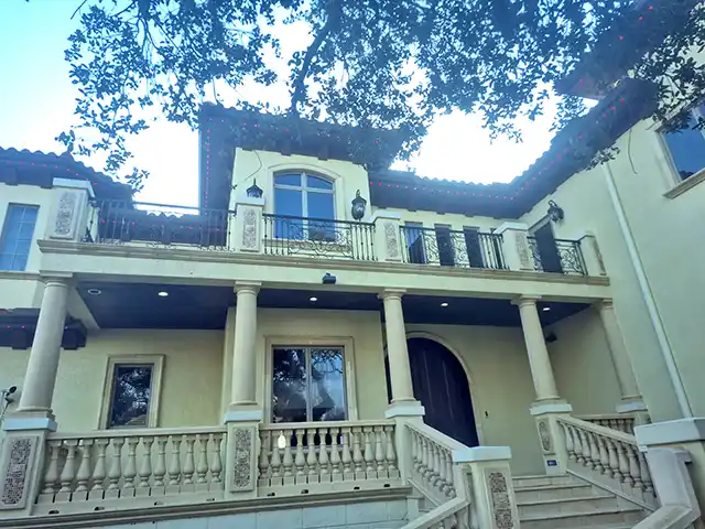 Professional exterior cleaning at a Southwest Florida home
